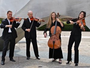 Carpe Diem. Violist Korine Fujisawa is at the right. 