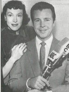 Virginia Gregg portrayed Helen Asher, Diamond's high-society girlfriend. 