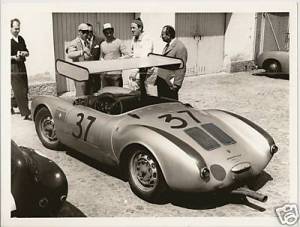 Organizers never allowed May's 550 Spyder to compete in winged configuration.  