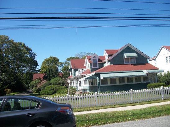 The Sayville, Long Island, property. Photo by DanTD, 2012. 