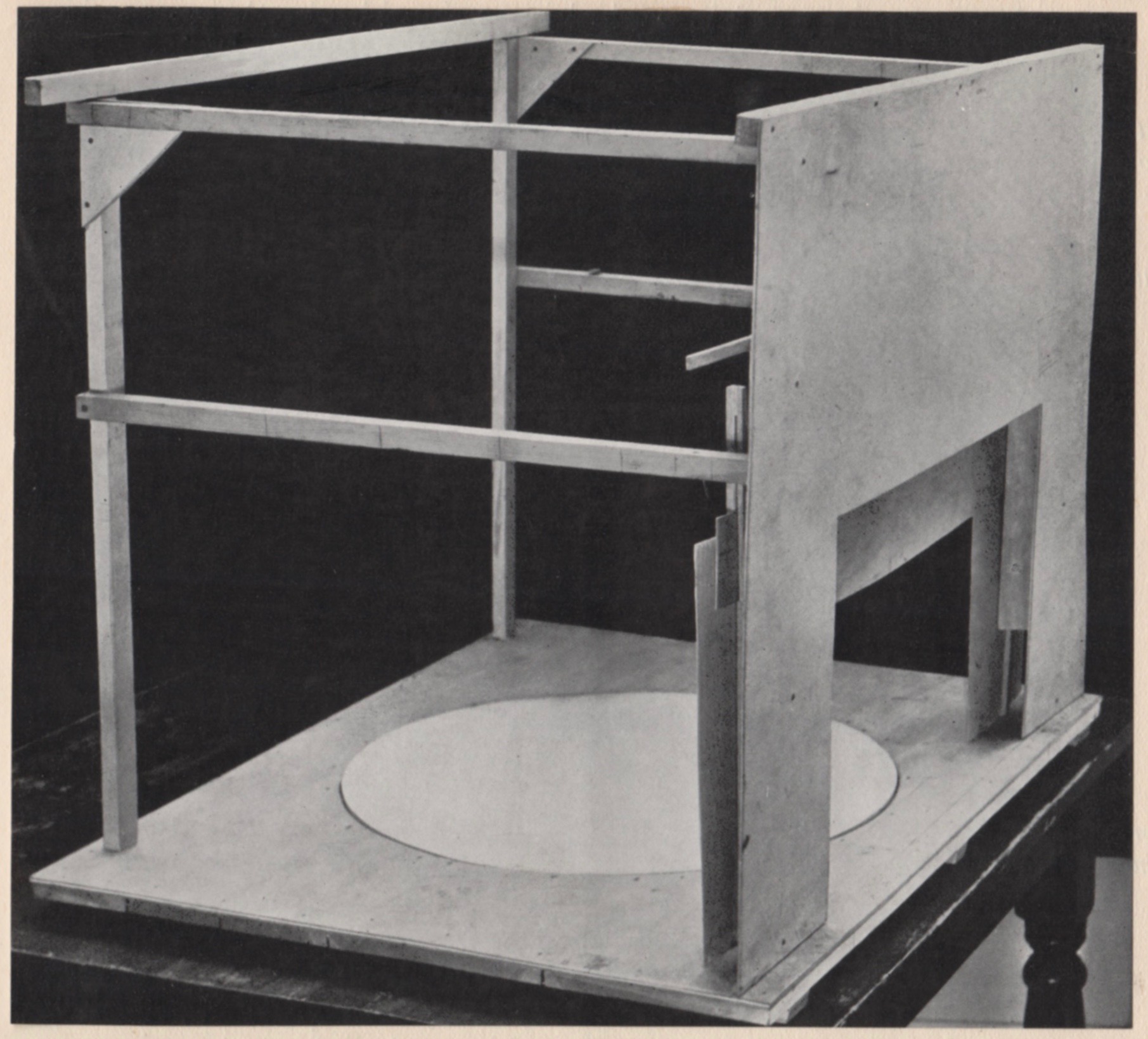 DESIGNING FOR THE STAGE Simanaitis Says